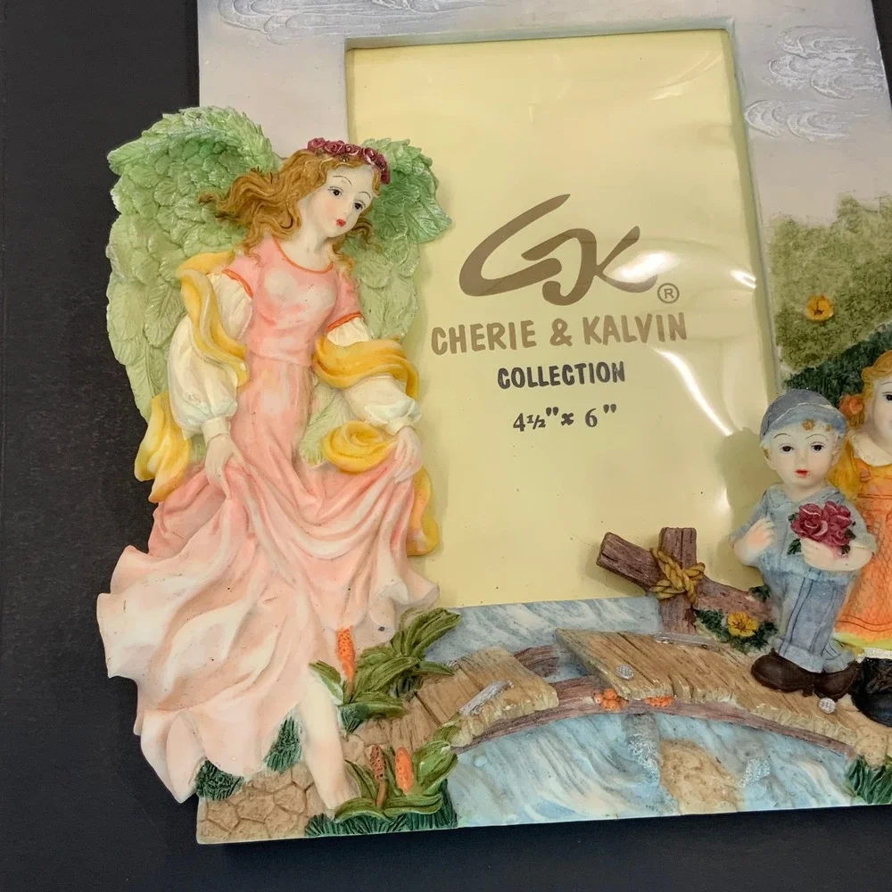 Prestige Cherie & Kalvin Collection Angel Children Bridge 3D Resin Photo Frame